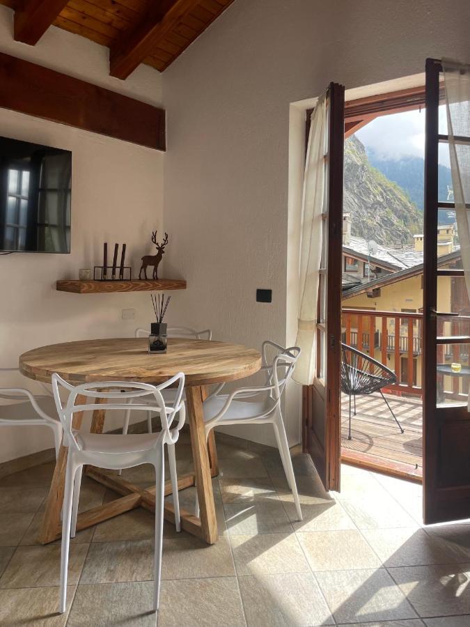 Chalet Mont Blanc De Courmayeur Buitenkant foto