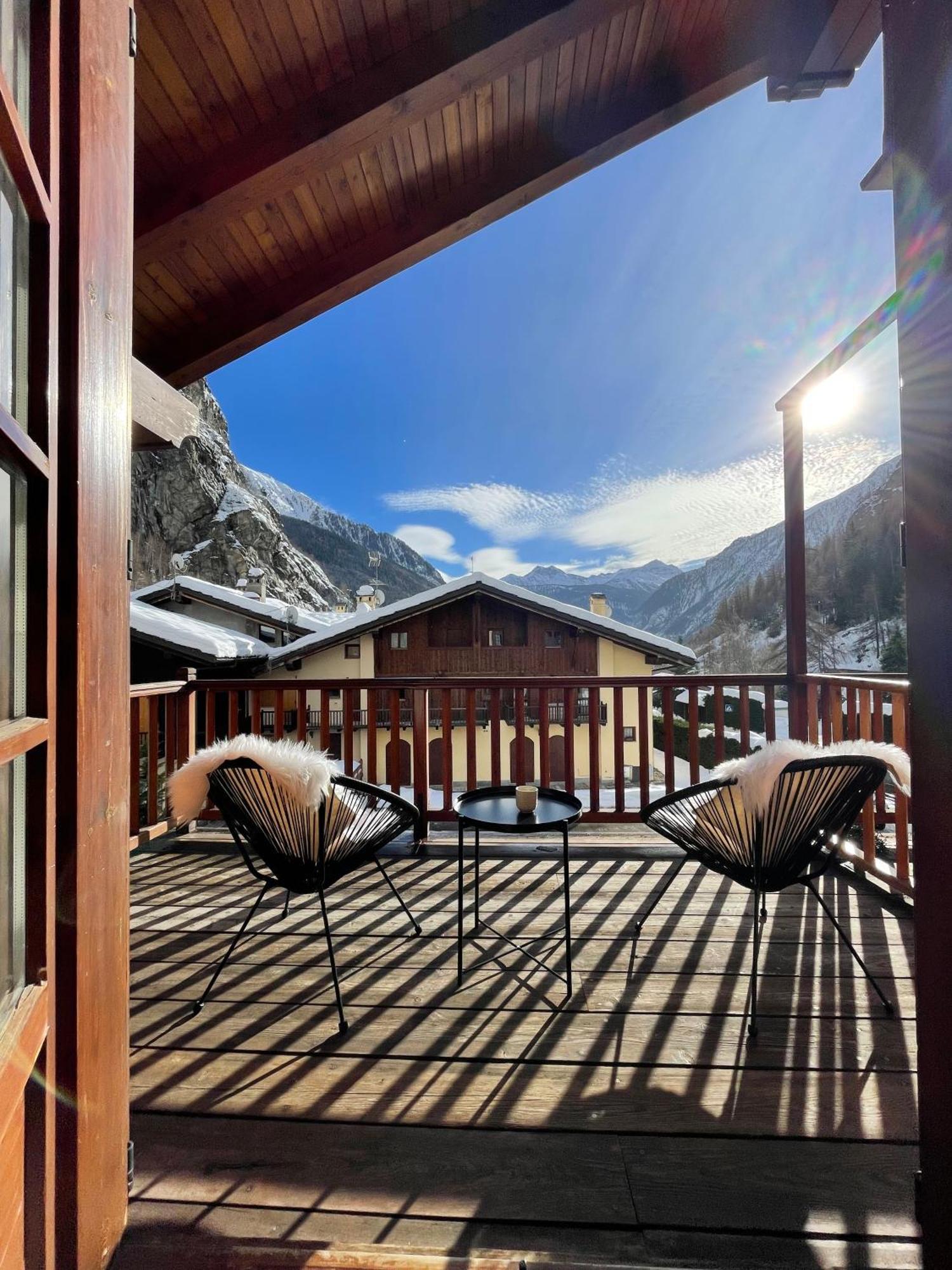 Chalet Mont Blanc De Courmayeur Buitenkant foto